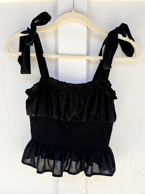 🖤Flowy Bow Crop Top